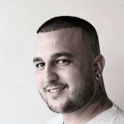 Corte Pefilado Moncho Peluqueros