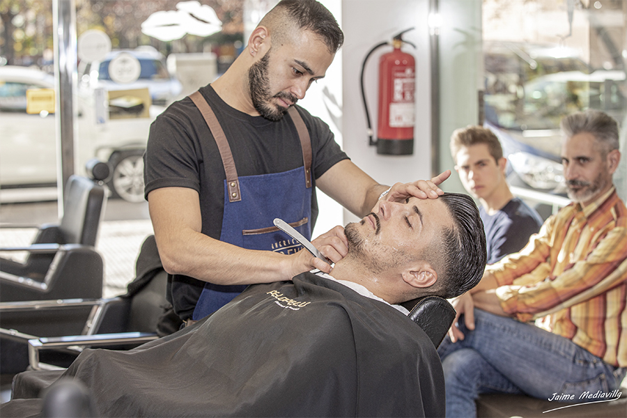 Trabajo BarberiaBarcelona peluqueros