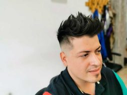 cote peinado The Barber Shop of Stars
