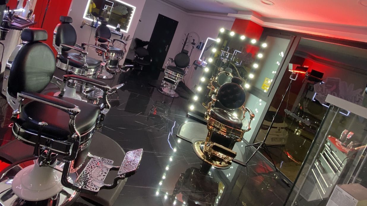 intalaciones barberia Elegante Stylo