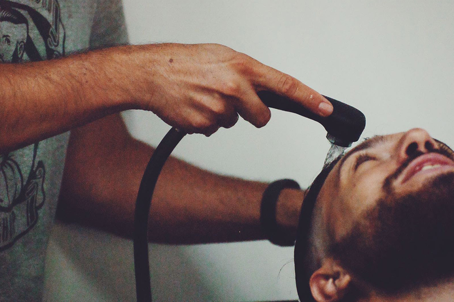 lavado barba negra bcn peluqueros