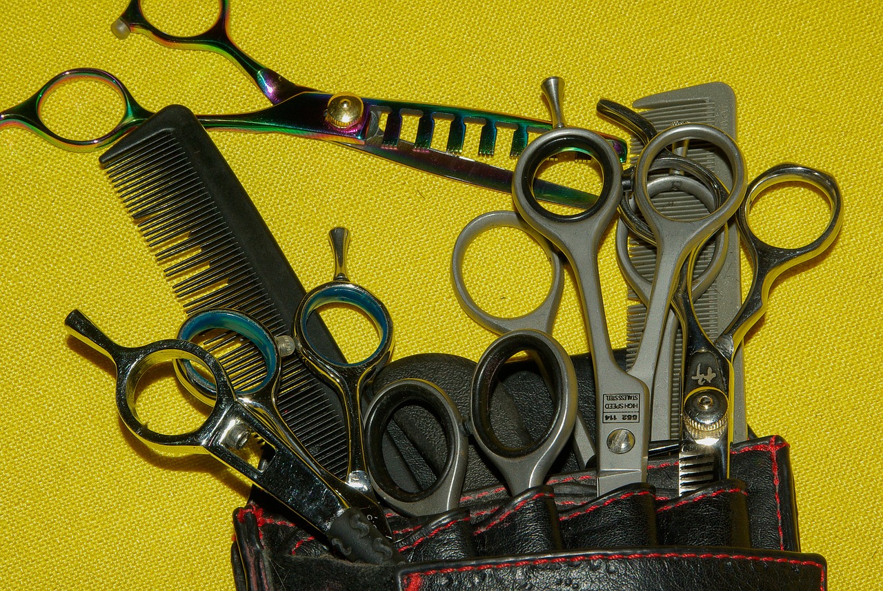 tijeras Barberia Cesar Valdivia