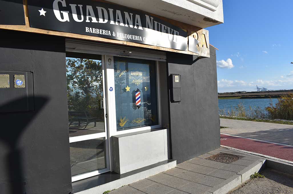 Fachada Guadiana 9 Barber Shop