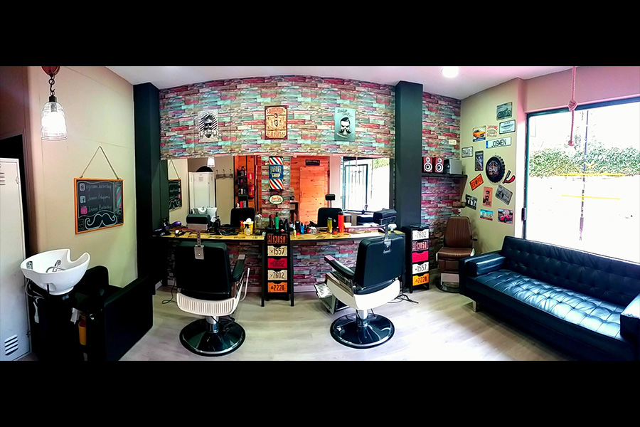interior josmen barber shop