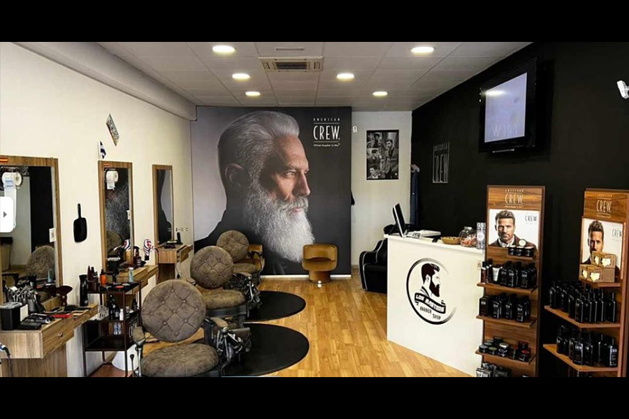 interior los masters barber shop