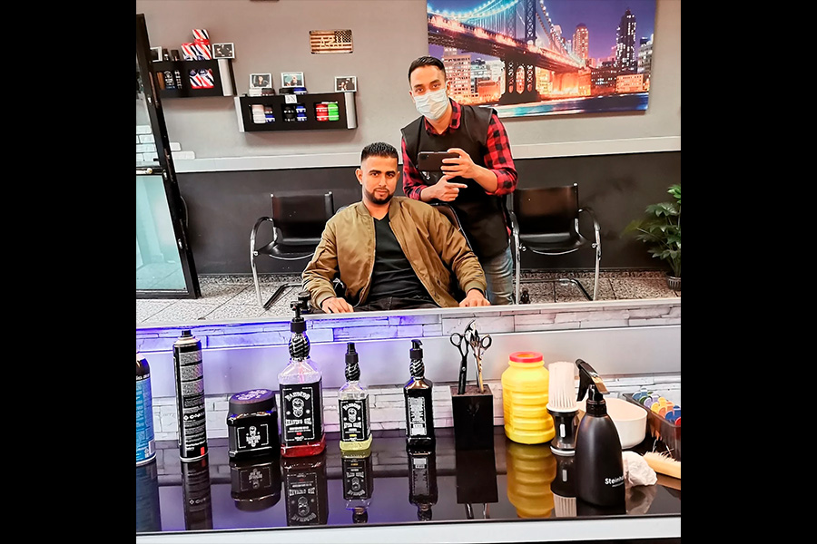 interior peluqueria khenisser