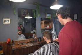 Corte alfonso mens salon