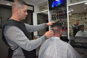 Corte barber shop hb