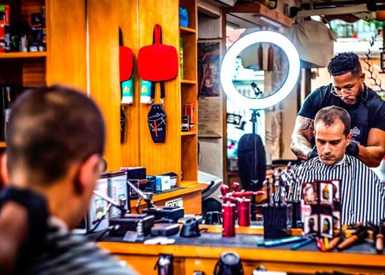 como trabajamos Yen Barber Shop