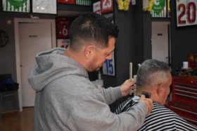 corte barberia tijeras de triana