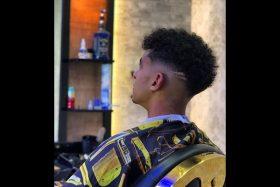 corte curly palace barber