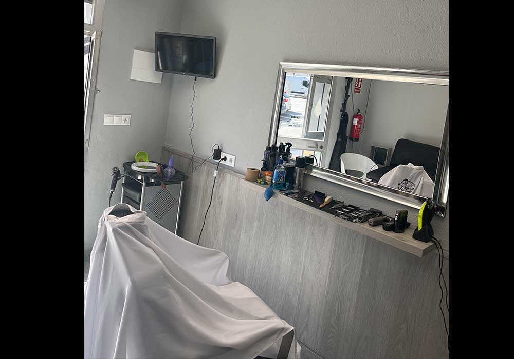 espacio de trabajo barberia montys