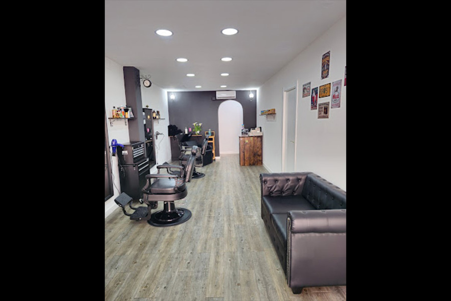 interior classics barber shop