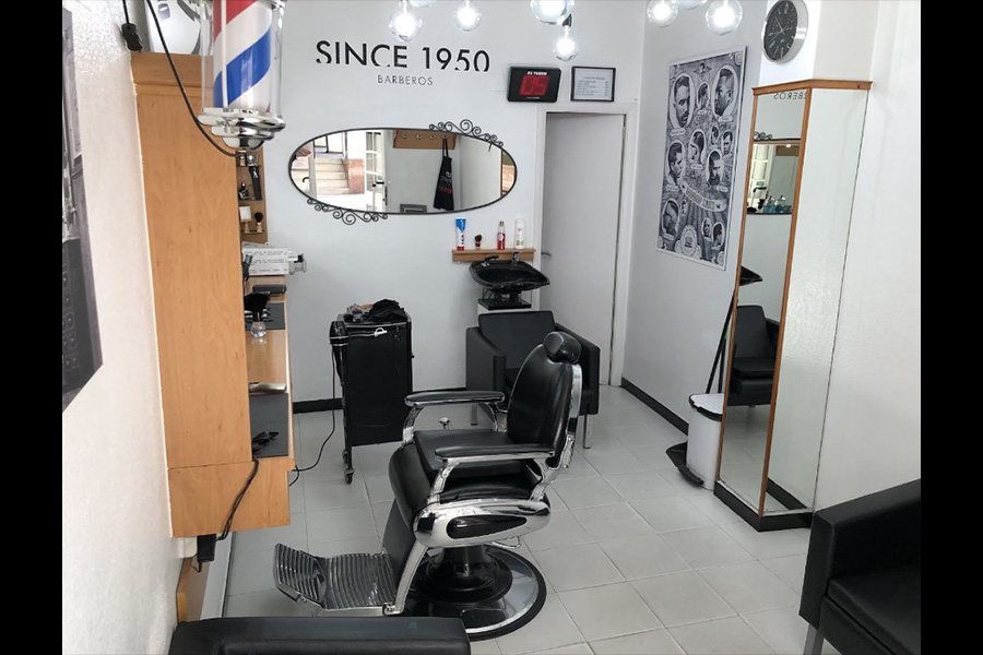 principal Peluquería Barberia José interior
