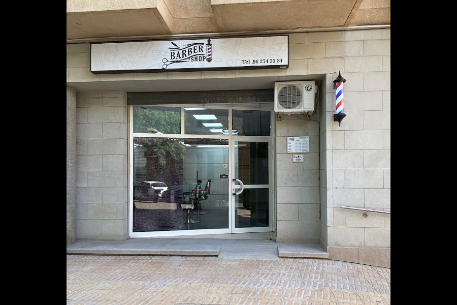principal Peluquería Demoda Barber frente