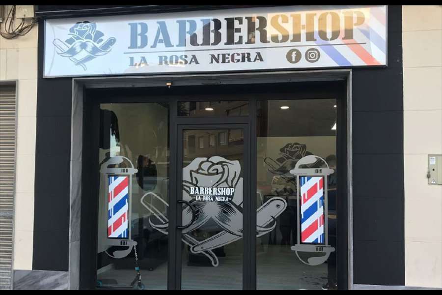 principal fachada barbershop rosa negra