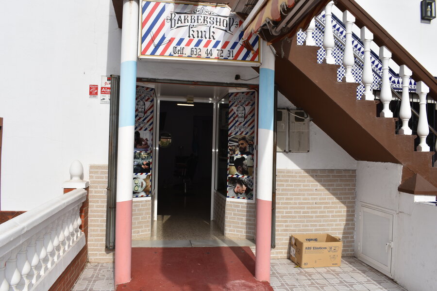 Fachada barber kmk