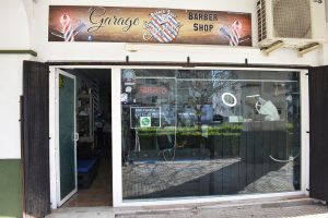 Fachada the garage barber shop