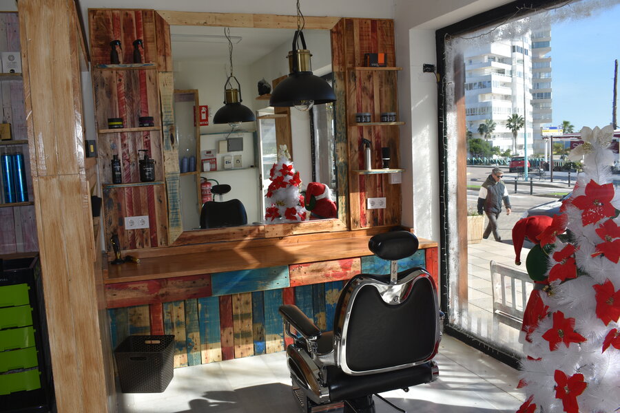 Interior sissi hair beauty