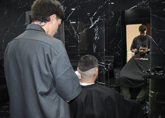 como trabajamos roman haircuts and shave