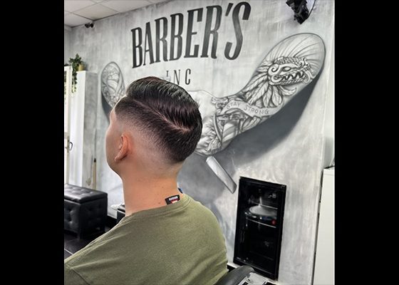 corte adulto barbers inc