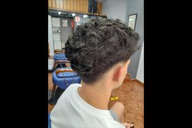 corte curly joven raul calzon barber