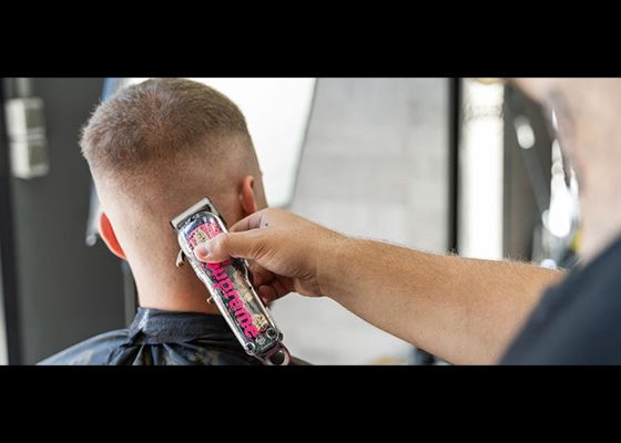 corte de pelo close up adrians barber martorell