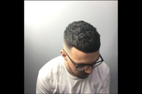 corte estilo barberia con dos barbas