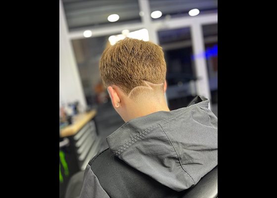 corte estilo barberia tinte