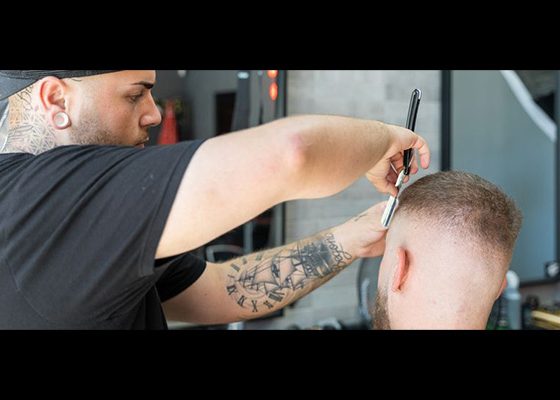 cuchilla frente adrians barber martorell