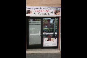 fachada frontal barberia