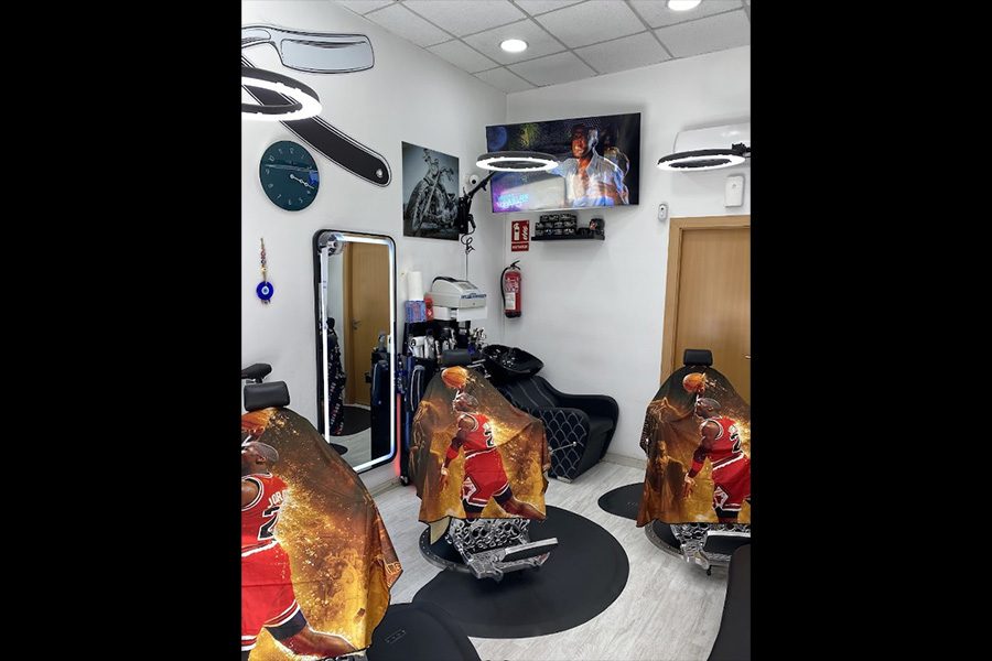 interior barberia jordan