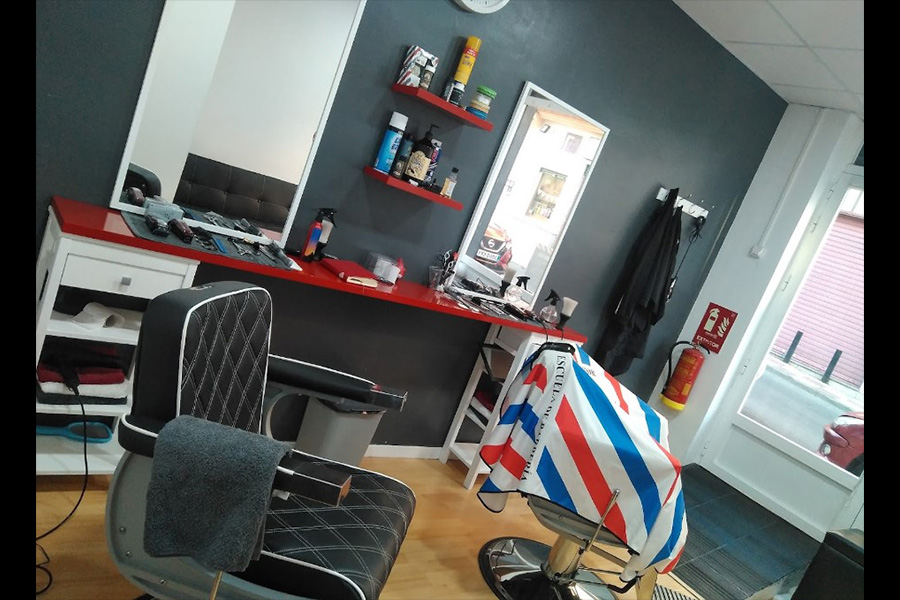 interior jofre barbers