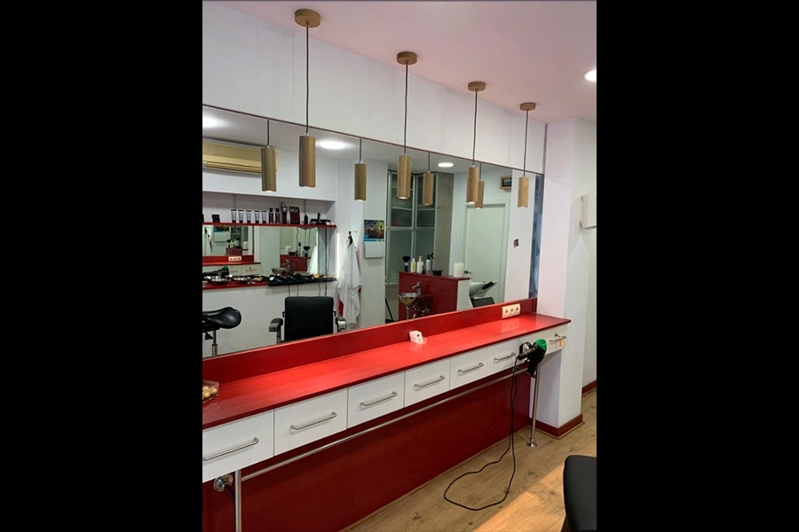 interior pere barber shop peluqueria