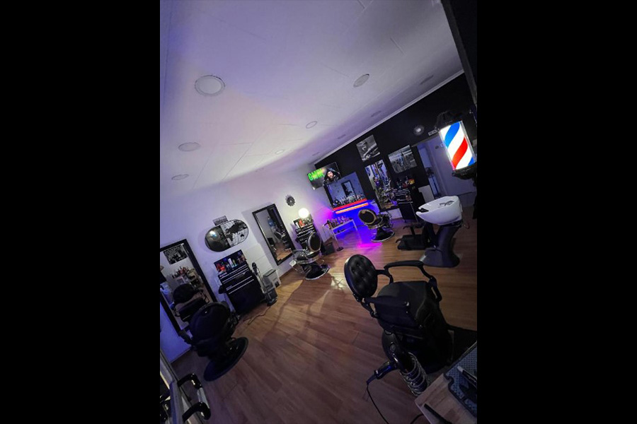 interior principal oasis barber shop