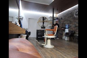 interno barberia