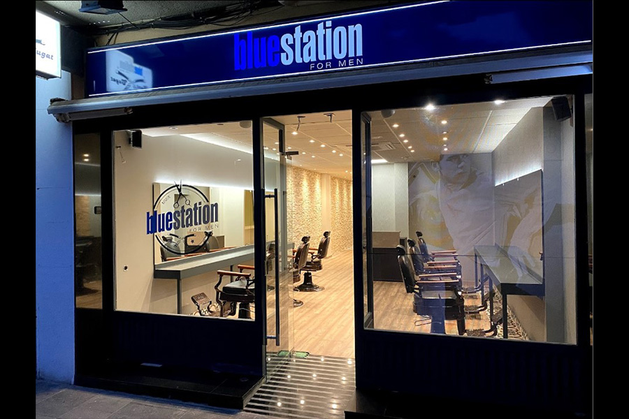 principal barberia blue station