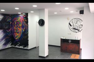 principal barberia interior cuts dos