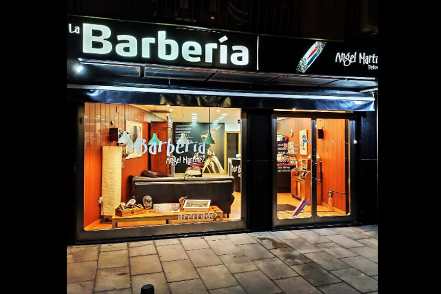principal fachada barberia