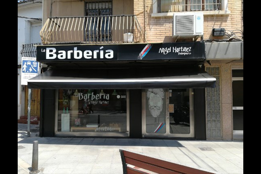 principal fachada barberia dos