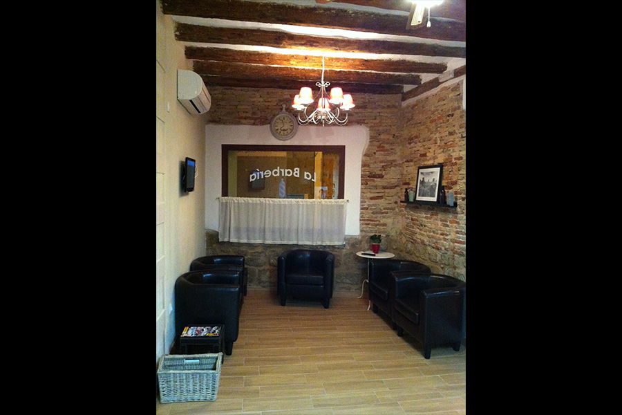 principal interior barberia antonio nariño