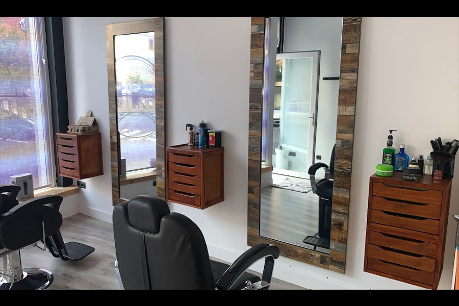 principal interior sillas barberhop don jose