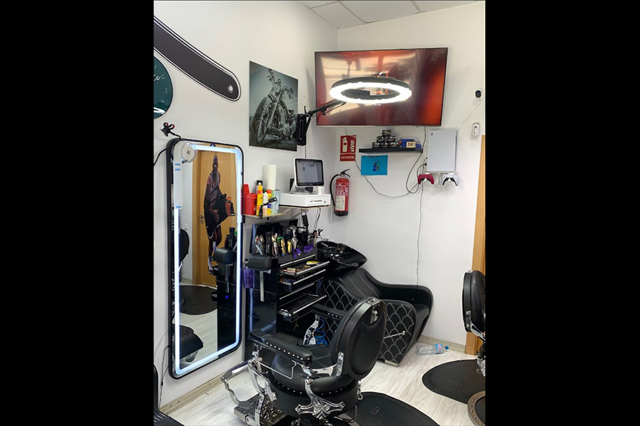 sillas interior barberia jordan