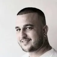 Corte Pefilado Moncho Peluqueros