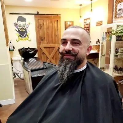 arreglo de barba Peluquería y Barbería Iván Fernandez (2)