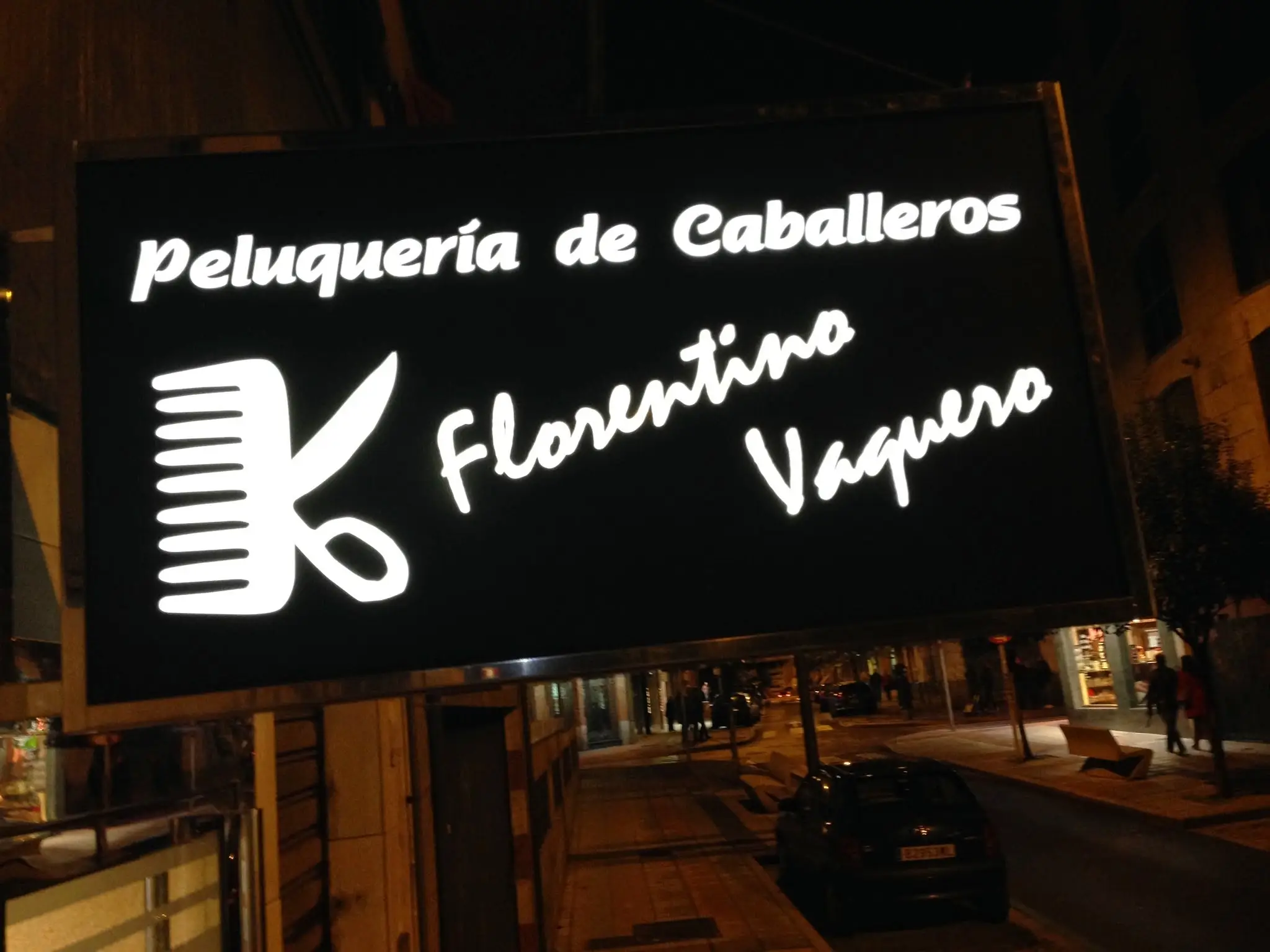 aviso Peluqueria de Caballeros Florentino Vaquero