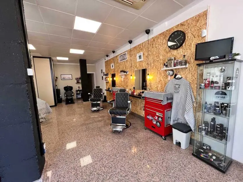 barberia DOBLE B Barber & Beauty