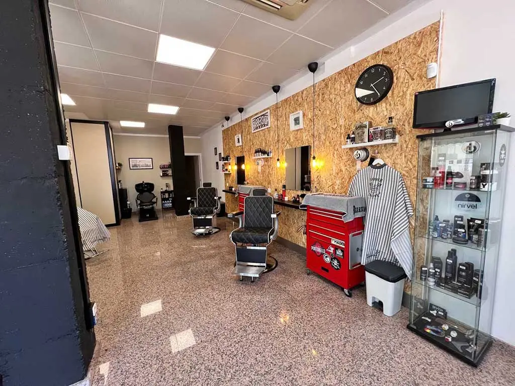 barberia DOBLE B Barber & Beauty