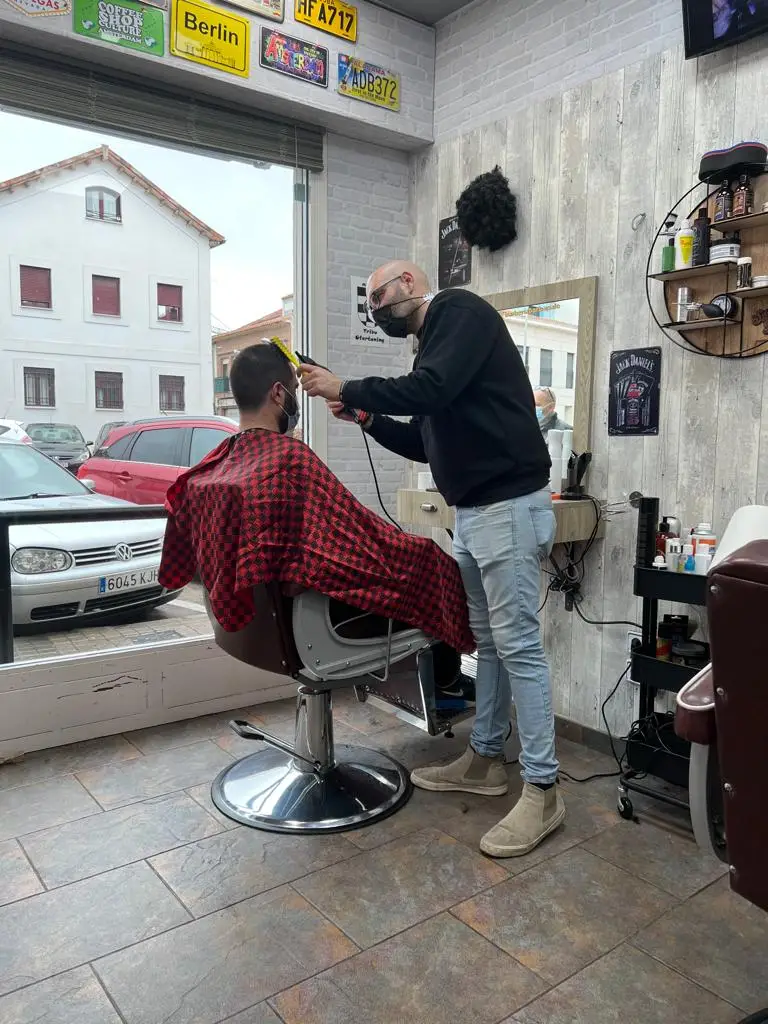 espacio de trabajo barberia Olme The Barber