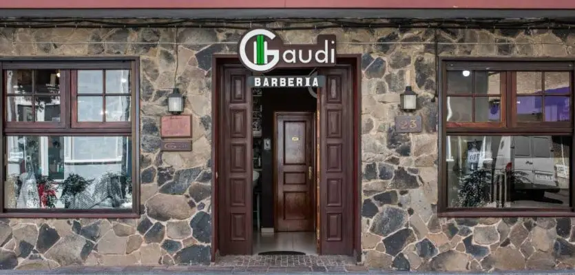 fachada Barberia Gaudi